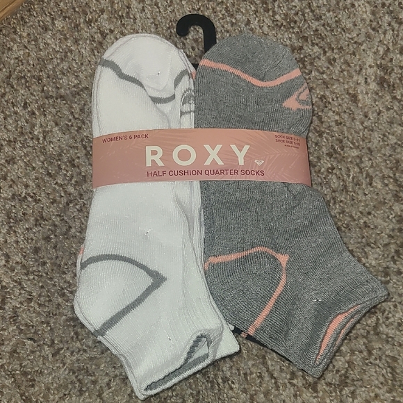 Roxy Women's Half Cushion Quarter Socks - Gray and White - Picture 1 of 4